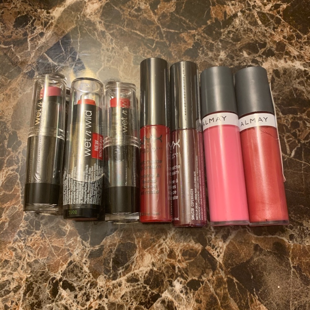 Nyx/ Almay/ Wet&Wild Lip Bundle